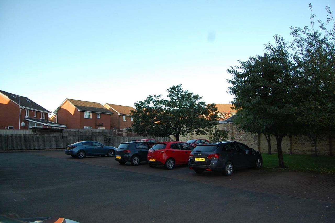 Park Lets Appartement Dumbarton Buitenkant foto